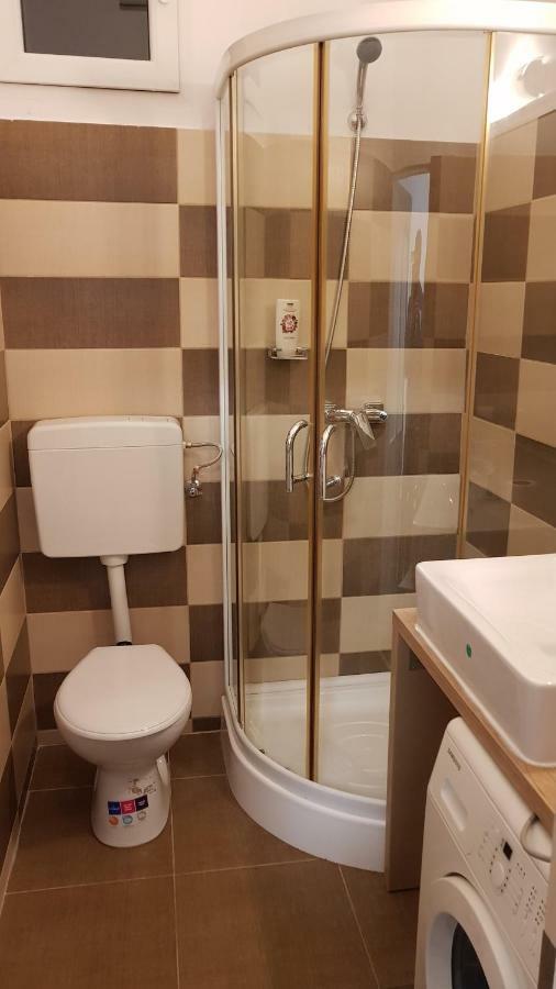 Lend One House Apartment *